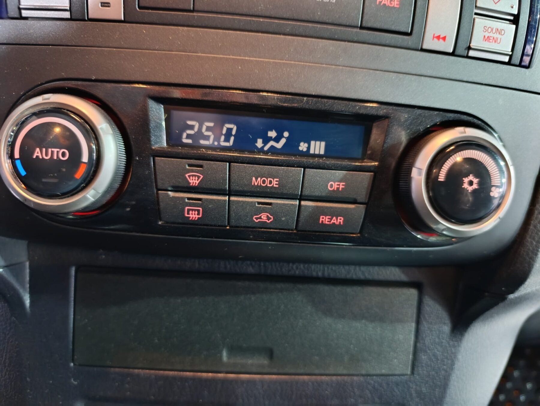 MITSUBISHI Montero 3.2 DID INTENSE 