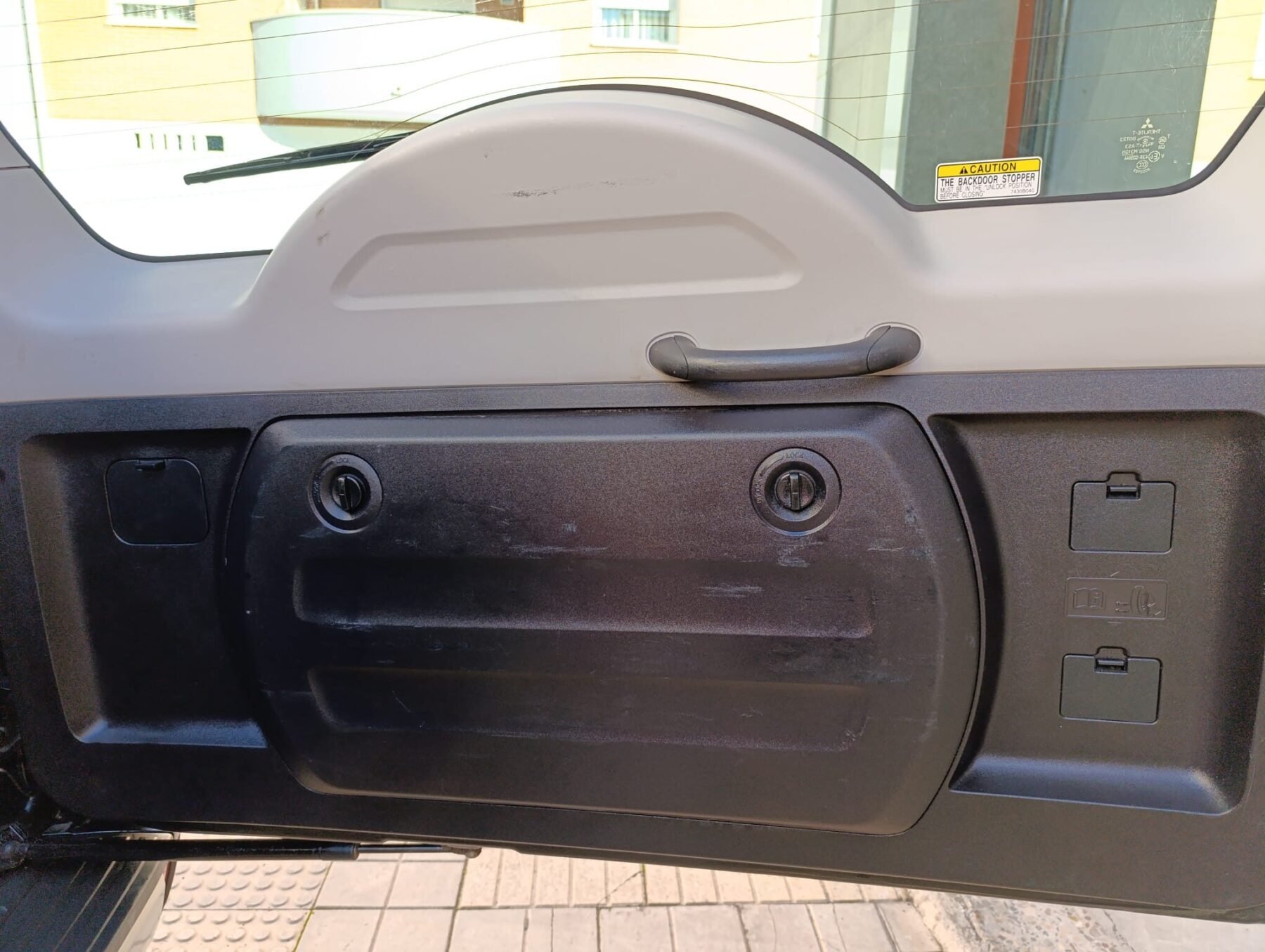 MITSUBISHI Montero 3.2 DID INTENSE 