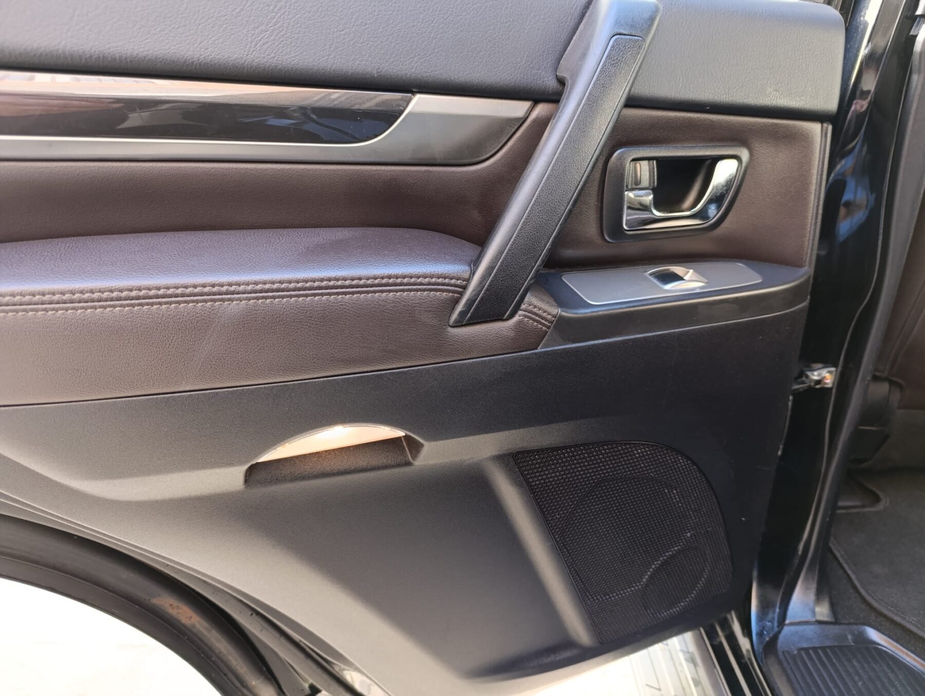 MITSUBISHI Montero 3.2 DID INTENSE 