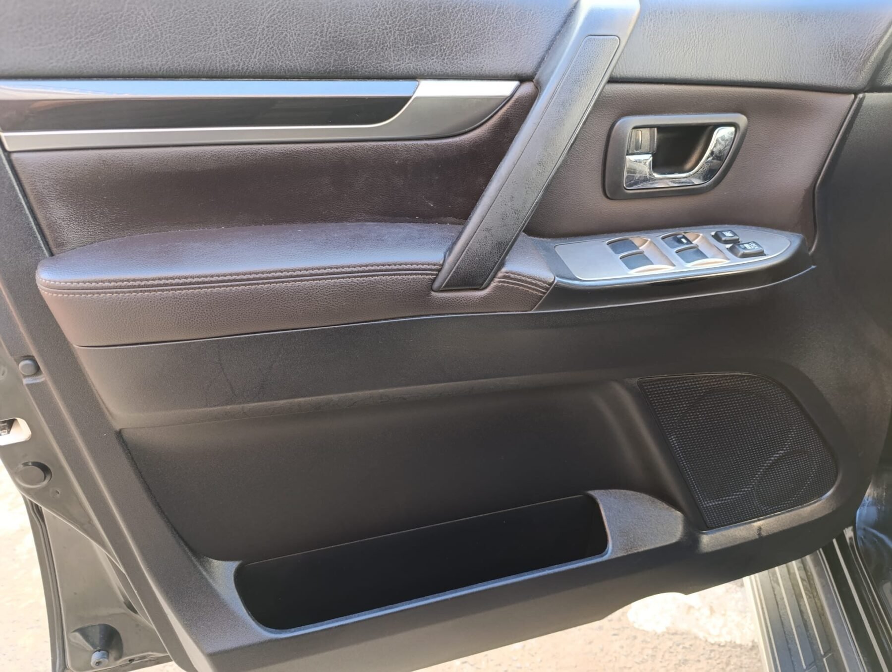 MITSUBISHI Montero 3.2 DID INTENSE 