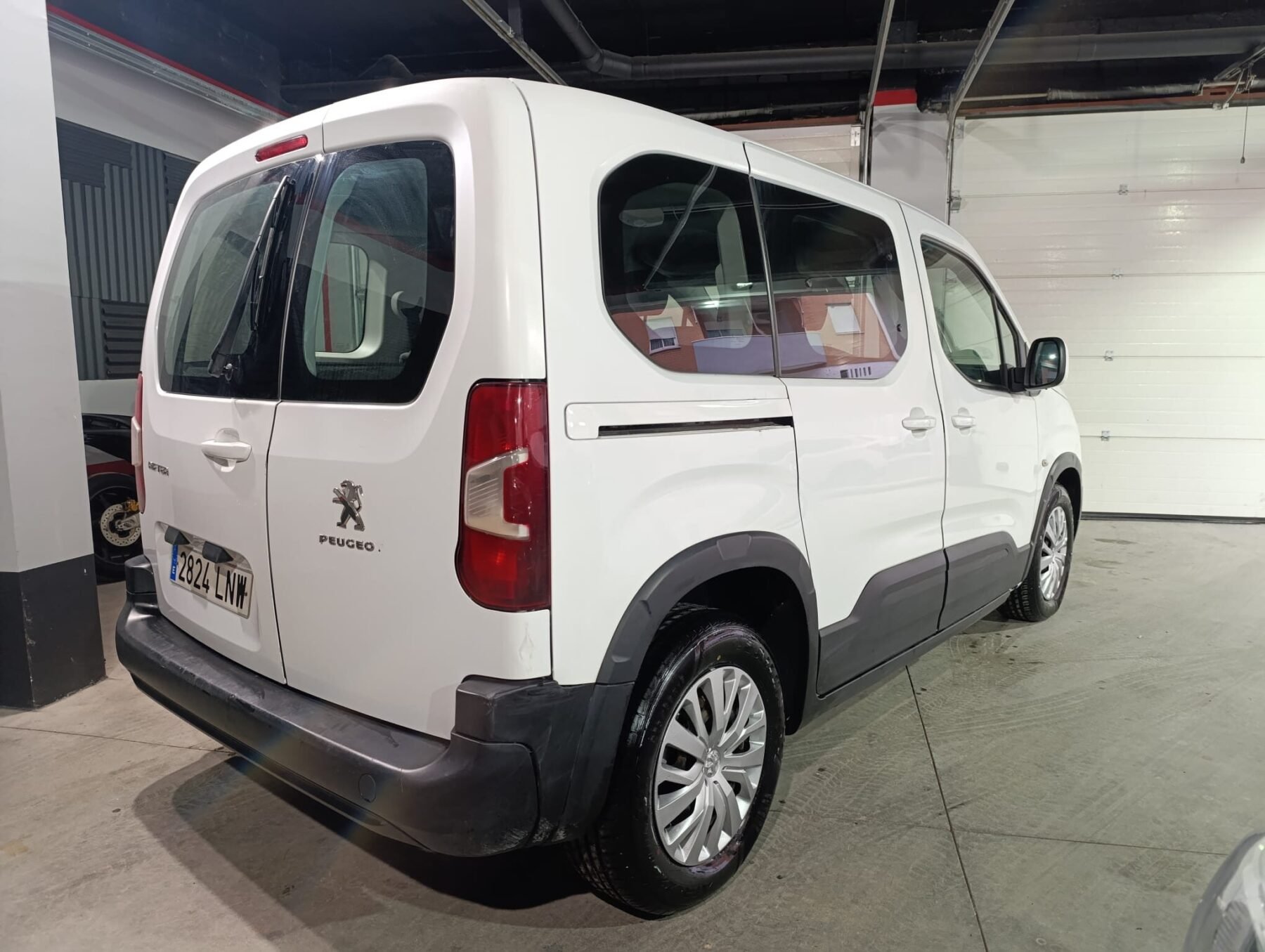 PEUGEOT Rifter 100 cv 6 velocidades 