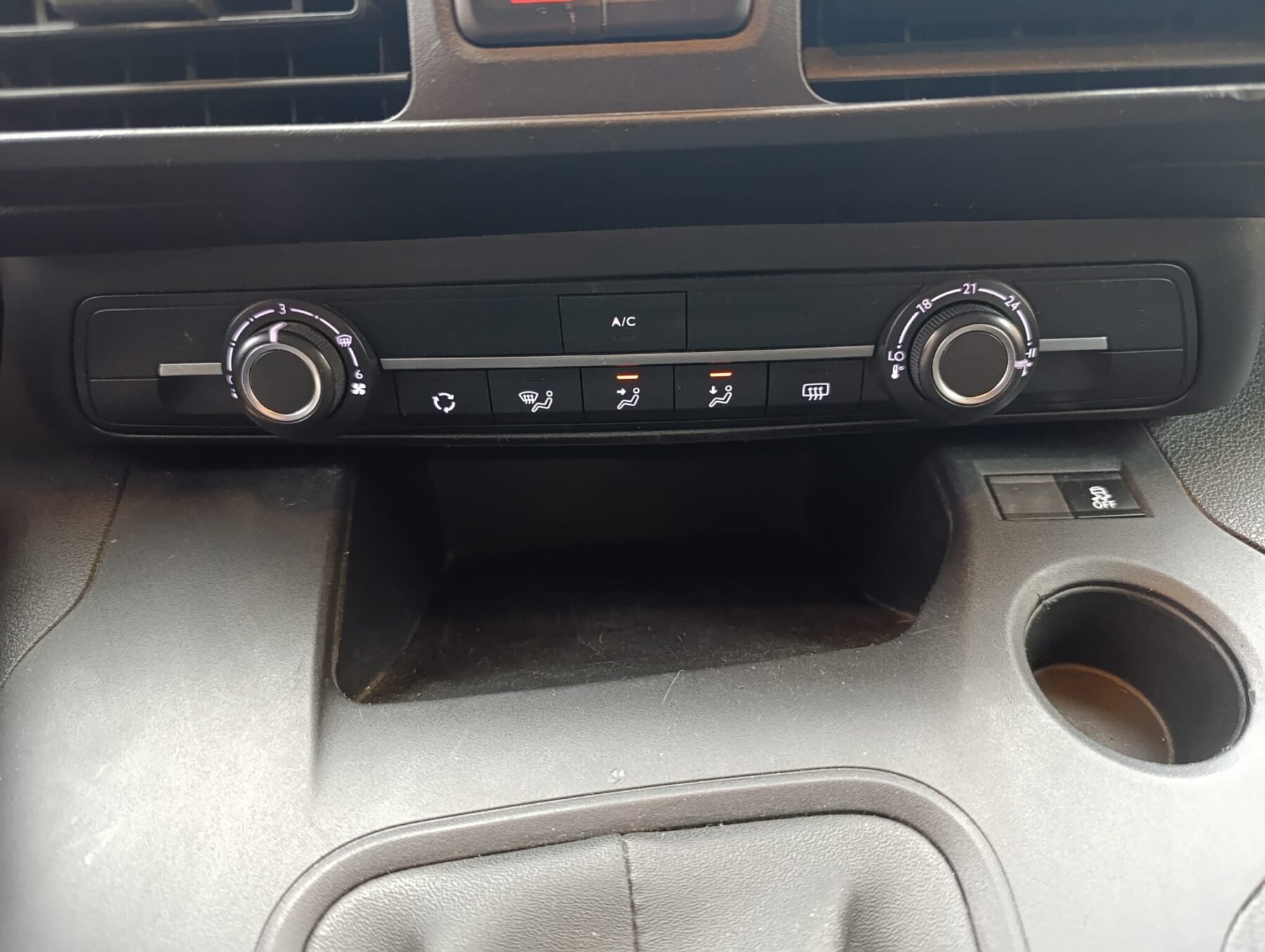 PEUGEOT Rifter 100 cv 6 velocidades 